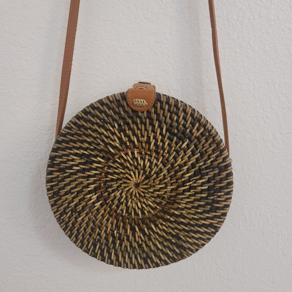 Round Rattan Bag - Picture 2 of 4